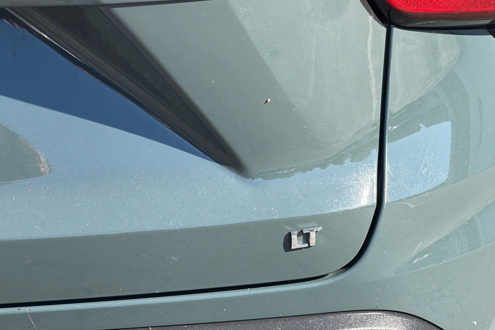 Used 2025 Chevrolet Trax LT FWD image 23