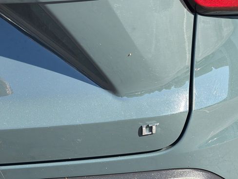 Used 2025 Chevrolet Trax LT FWD image 23