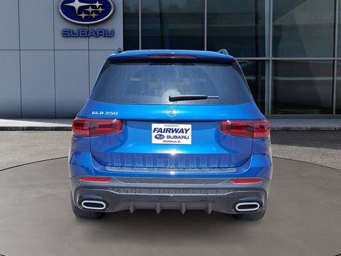Used 2024 Mercedes-Benz GLB 250 w/ AMG Night Package image 6