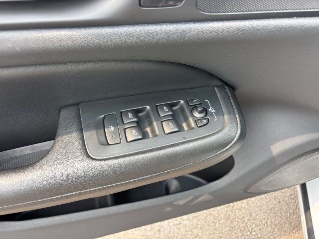 Used 2024 Volvo S60 B5 Core FWD image 16