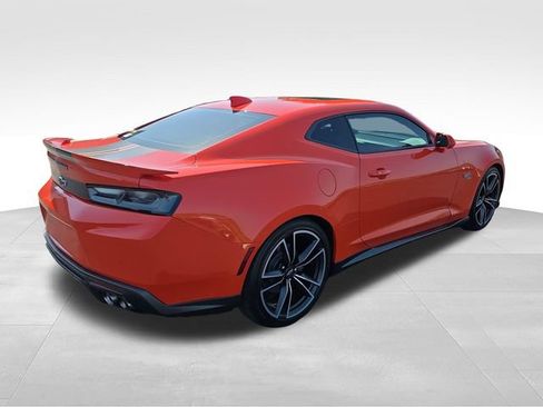Used 2018 Chevrolet Camaro LT w/ Hot Wheels Edition RWD image 5