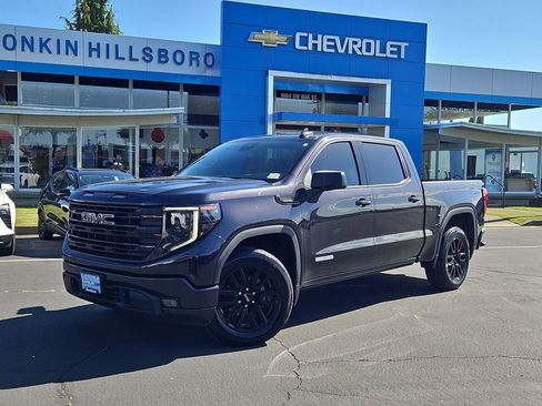 Used 2023 GMC Sierra 1500 Elevation AWD/4WD image 2