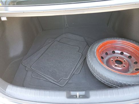 Used 2023 Kia Forte LXS w/ LXS Technology Package image 8