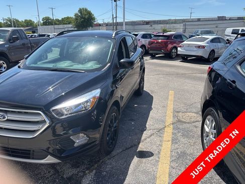 Used 2018 Ford Escape SE AWD/4WD image 1