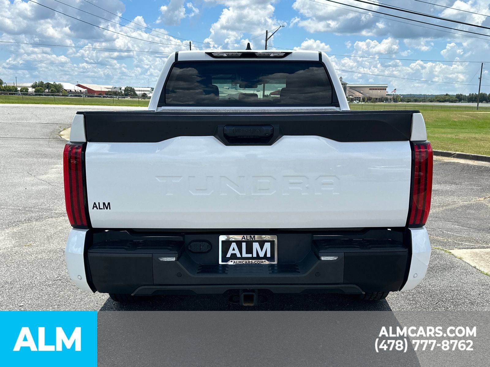 Used 2024 Toyota Tundra SR5 w/ SR5 Convenience Package RWD image 6
