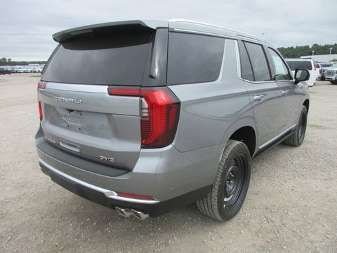New 2026 GMC Yukon Denali w/ Sun & Power Step Package AWD/4WD image 4