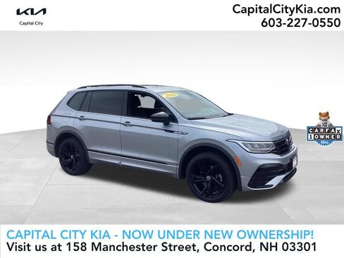 Used 2024 Volkswagen Tiguan SE R-Line AWD/4WD image 1