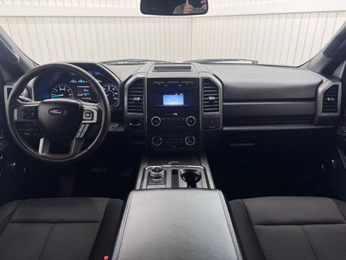 Used 2018 Ford Expedition XLT w/ Cargo Package image 18