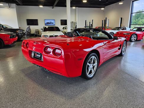 Used 2002 Chevrolet Corvette Convertible w/ Preferred Equipment Group2 RWD image 6