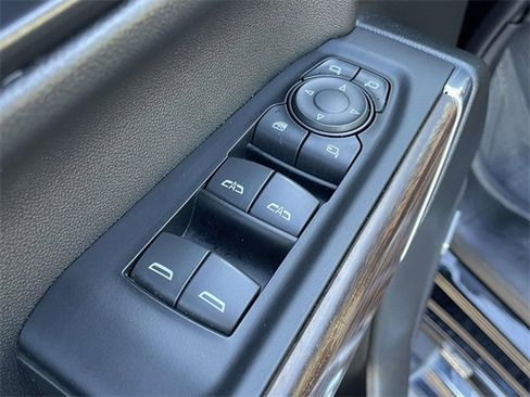 Used 2022 Chevrolet Silverado 1500 High Country image 21