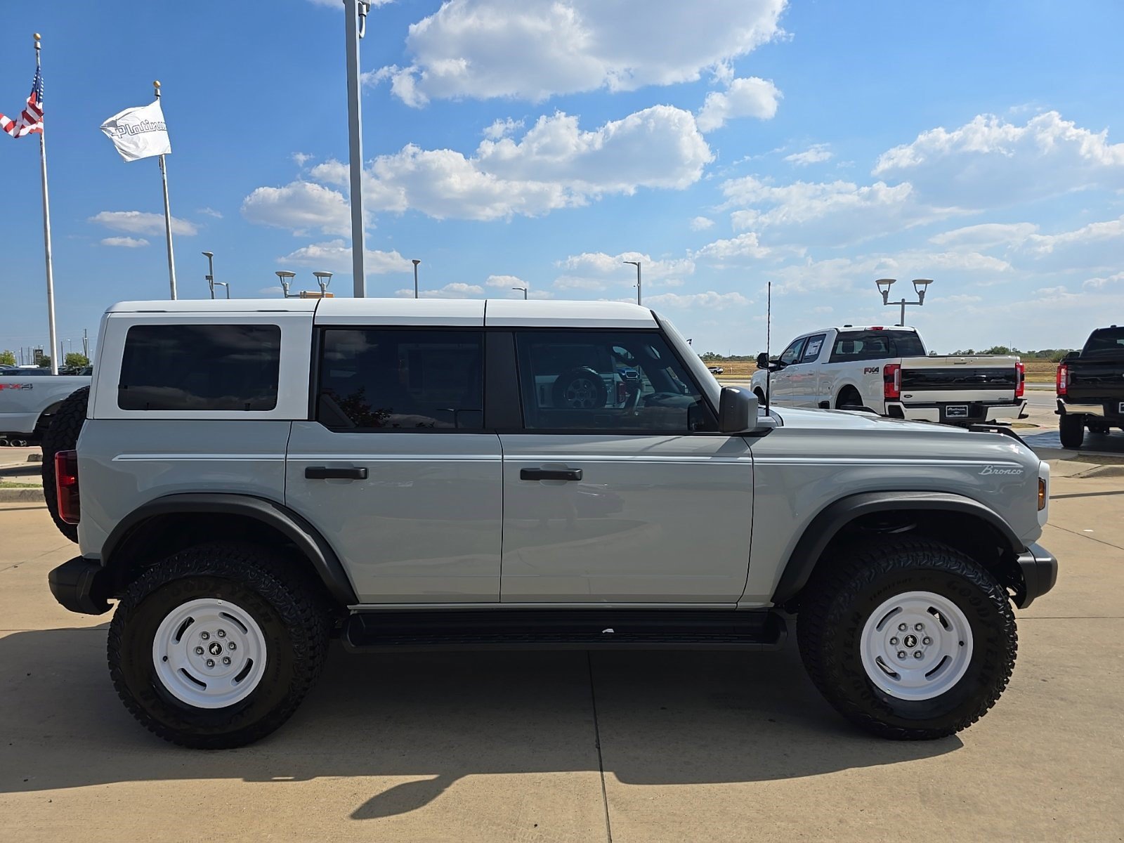 New 2026 Ford Bronco Heritage Edition AWD/4WD image 7