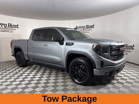Used 2024 GMC Sierra 1500 Elevation image 4