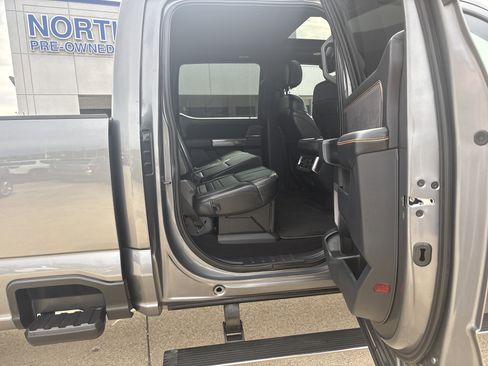 Used 2024 Ford F350 Platinum image 7