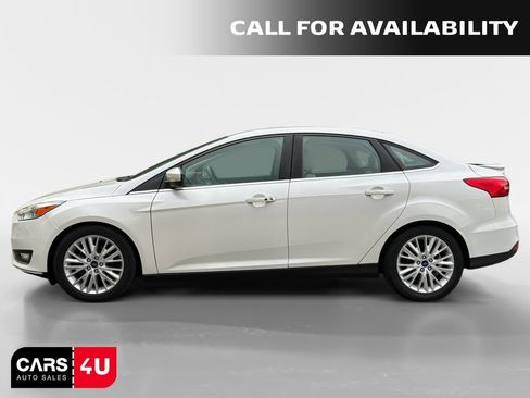 Used 2018 Ford Focus Titanium FWD image 4