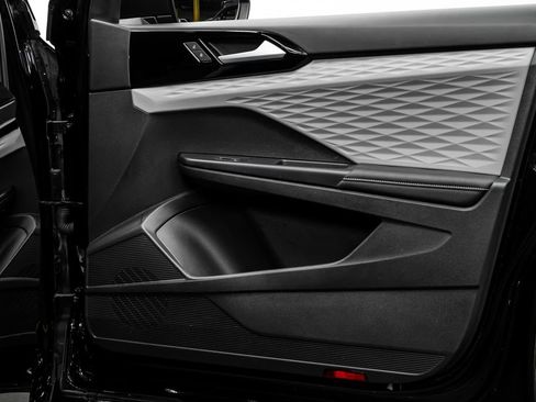 Used 2024 Volkswagen Taos S image 19