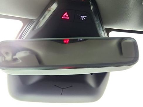 Used 2025 Lucid Air Pure RWD image 70