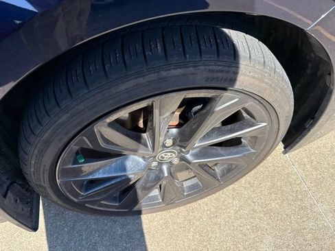 Used 2023 Toyota Corolla SE w/ Carpet Mat Package (TMS) FWD image 8