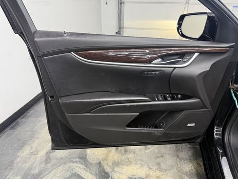 Used 2013 Cadillac XTS Luxury w/ Driver Awareness Package image 10