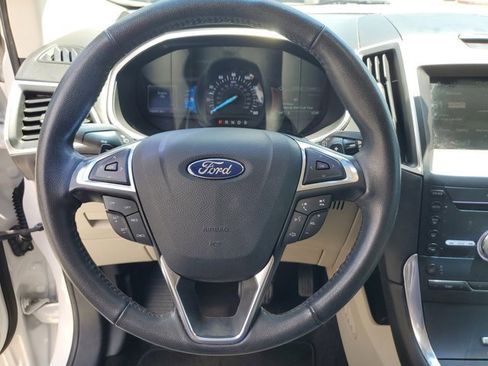 Used 2017 Ford Edge Titanium image 27