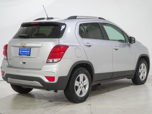 Used 2018 Chevrolet Trax LT w/ LT Convenience Package image 10