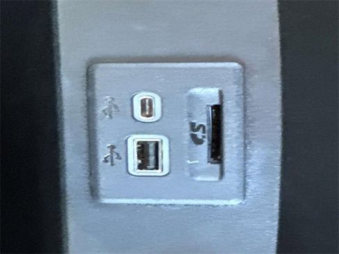 Used 2021 Chevrolet Tahoe RST w/ Luxury Package image 24