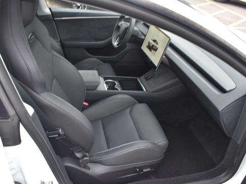 Used 2024 Tesla Model 3 Performance AWD/4WD image 2
