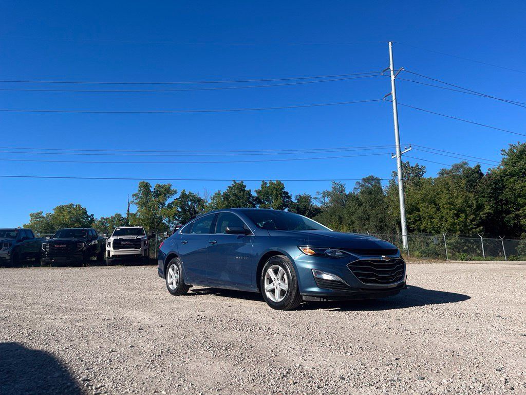Used 2024 Chevrolet Malibu LS FWD image 4
