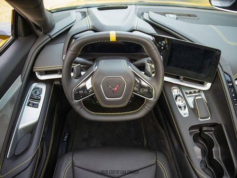 Used 2025 Chevrolet Corvette Stingray Premium Cpe w/ Z51 Performance Package image 72