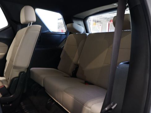 Used 2023 Chevrolet Traverse LS FWD image 20