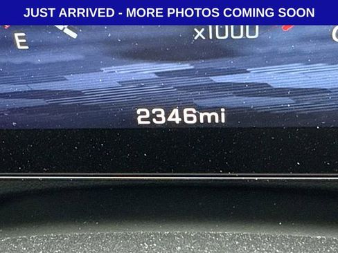 Used 2026 Chevrolet Traverse LT w/ Driver Confidence Package image 11