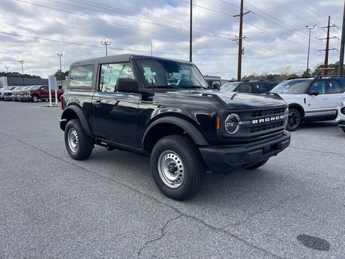 New 2025 Ford Bronco 2-Door AWD/4WD image 4