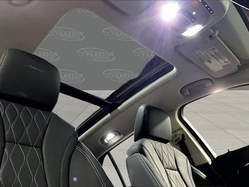 Used 2023 Buick Envision Avenir AWD/4WD image 17