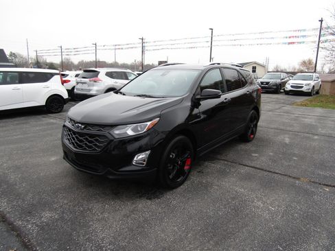 Used 2020 Chevrolet Equinox Premier w/ Premier Redline Edition image 3