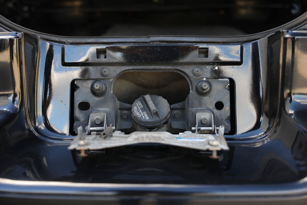 Used 1995 Chevrolet Caprice SS RWD image 32