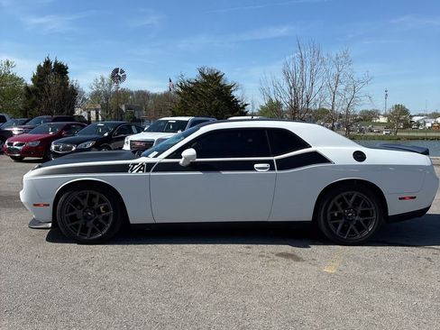Used 2019 Dodge Challenger R/T w/ T/A Package RWD image 4