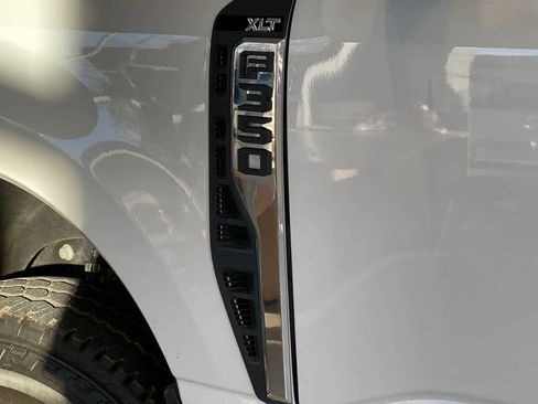 Used 2023 Ford F350 XLT w/ FX4 Off-Road Package AWD/4WD image 11