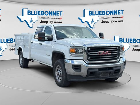 Used 2019 GMC Sierra 3500 4x4 Crew Cab w/ Sierra Convenience Package image 3