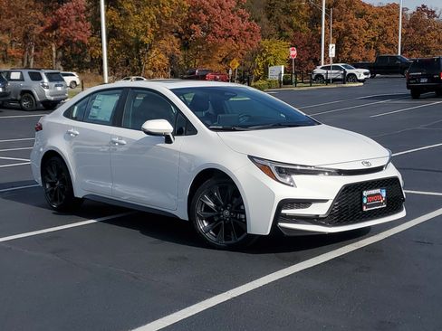 New 2026 Toyota Corolla XSE image 2