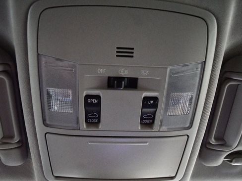 Used 2017 Toyota RAV4 XLE FWD image 54