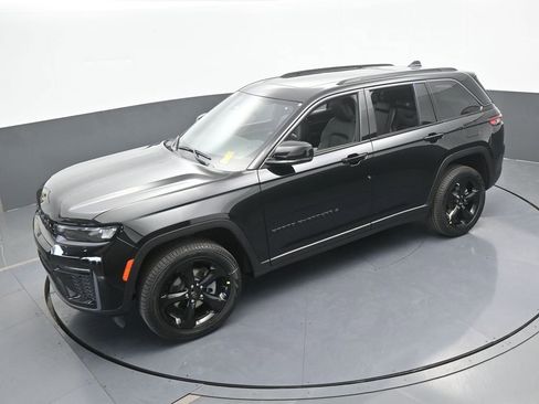 New 2026 Jeep Grand Cherokee Limited w/ Limited Altitude Package RWD image 42
