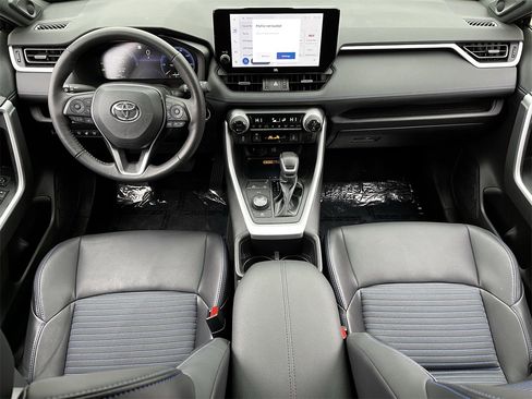 Used 2023 Toyota RAV4 XSE image 9