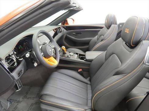 New 2025 Bentley Continental GTC image 27