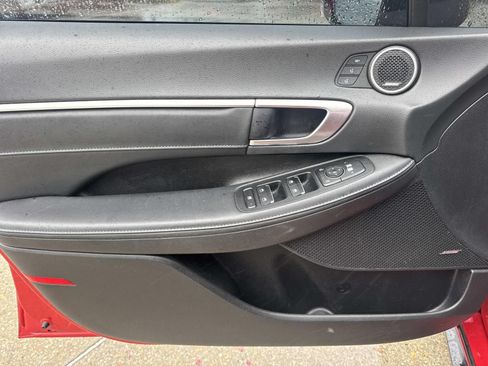 Used 2021 Hyundai Sonata Limited FWD image 18