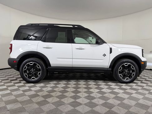 Used 2025 Ford Bronco Sport Outer Banks AWD/4WD image 7