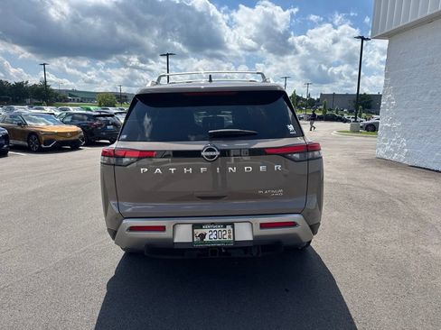 Used 2024 Nissan Pathfinder Platinum w/ Cargo Package AWD/4WD image 4