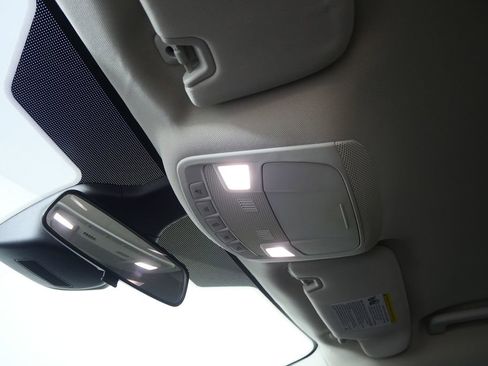 Used 2023 Ford Edge SE w/ Black Appearance Package image 15