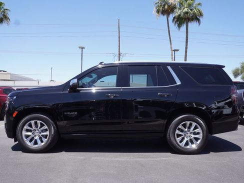 Used 2023 Chevrolet Tahoe Premier AWD/4WD image 2