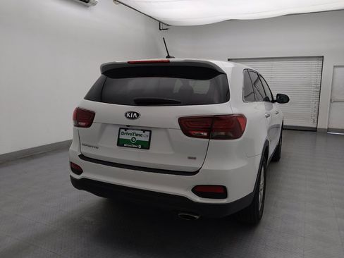 Used 2019 Kia Sorento FWD image 7
