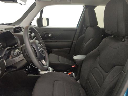Used 2022 Jeep Renegade Latitude AWD/4WD image 17