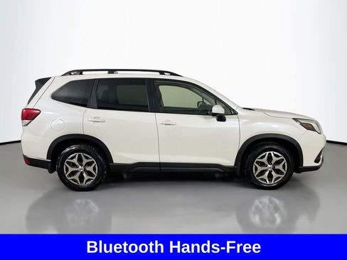 Used 2024 Subaru Forester Premium image 11